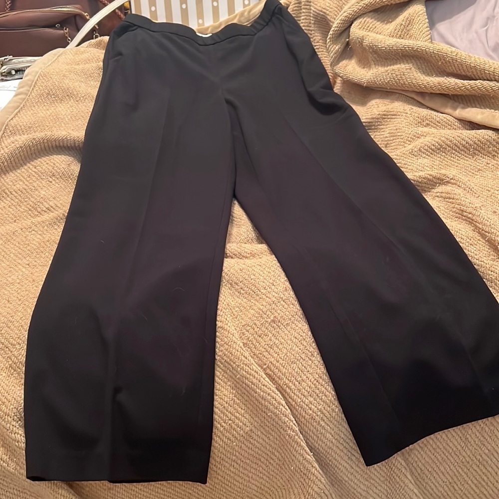 Dana Buchman size 10 black dress slacks